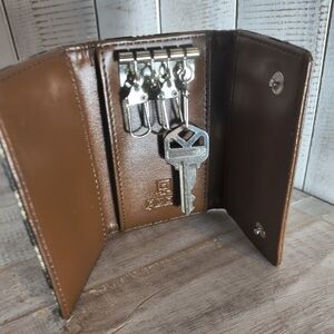 OBOS Key Case Wallet Organizer